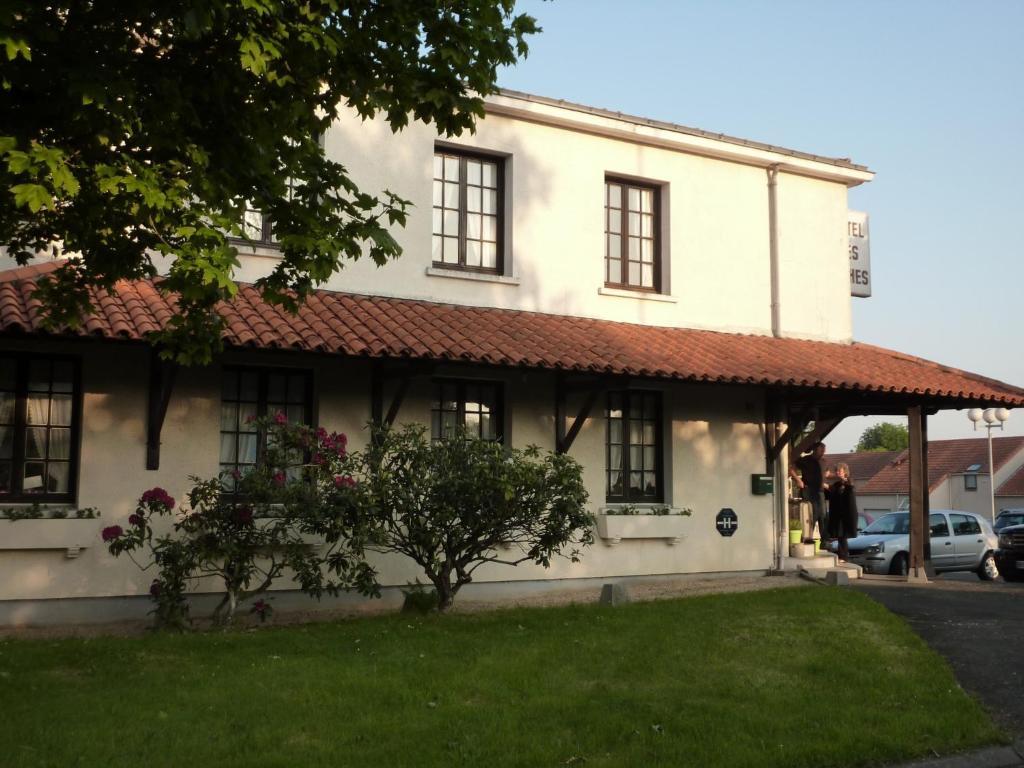 Hotel Des Biches Nuaille Exterior photo